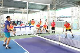 Bí thư Thành ủy TP.HCM thi đấu Pickleball ủng hộ đồng bào bị thiệt hại do bão lũ  第3张