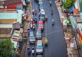 Cầu Long Thành đang sửa, ô tô kẹt dài trên đường vô phà Cát Lái