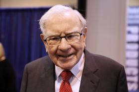 Công ty của Warren Buffett đạt vốn hóa 1.000 tỷ USD 