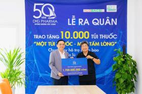 Hành trình ‘Một túi thuốc - một tấm lòng’ trao 10.000 sau bão lũ  第2张