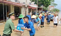  Bí thư Trung ương Đoàn thăm hỏi, trao hỗ trợ người dân vùng lũ ở Bắc Kạn 第13张