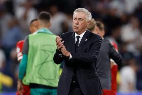 Ancelotti: 'Các cầu thủ sẵn sàng giảm lương để chơi ít hơn' 