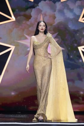 Á hậu Miss Universe Vietnam Quỳnh Anh: Tôi từng tự đặt vé máy bay và 'bỏ trốn'  第4张