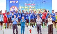  Giải U15 Quốc gia 2024: HAGL và SLNA đoạt vé đi tiếp 