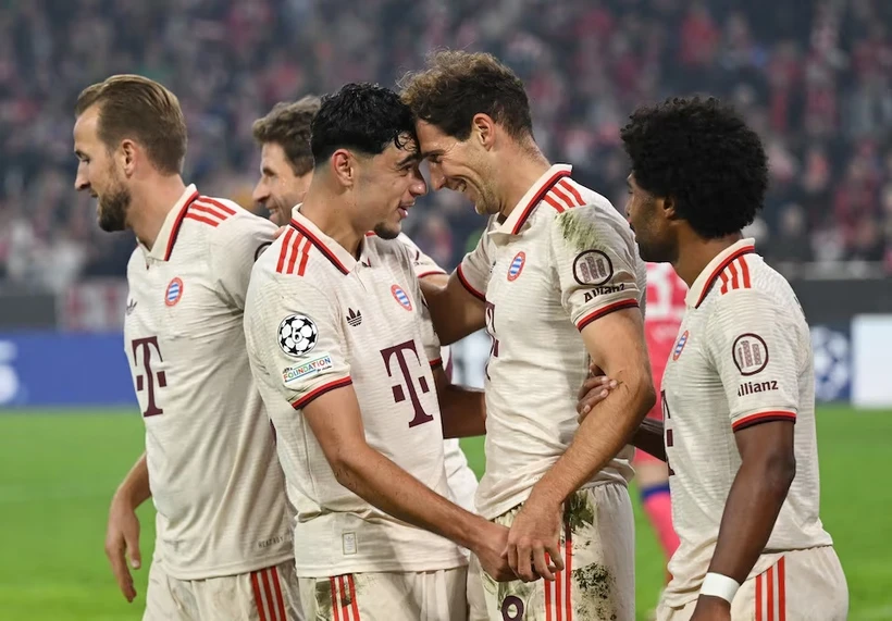  Hàng loạt kỷ lục được thiết lập sau chiến thắng 9-2 của Bayern Munich 