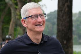 Cách Tim Cook giữ chân người tài: trả lương nhưng không cần làm 