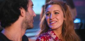 Blake Lively vướng vào tình yêu độc hại trong phim gây sốt toàn cầu