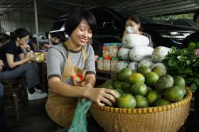 Mang đặc sản sạch vùng miền vào bữa ăn của người thành phố 