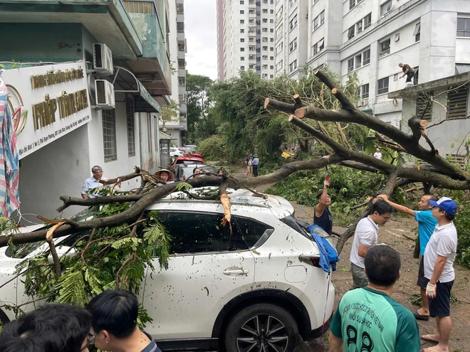  Ôtô bị hư hỏng vì thiên tai, chủ xe cần làm gì để được bồi thường bảo hiểm? 