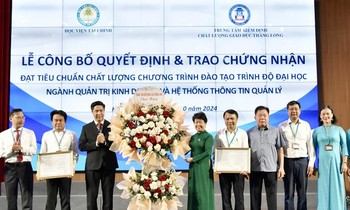  Xử lý các trường hợp san lấp trái phép gây sạt lở ven đường Hồ Chí Minh 