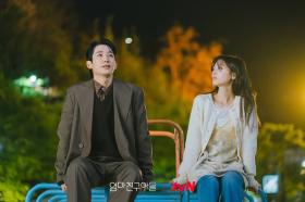 'Tình mới' của Jung Hae In: Thủ khoa diễn xuất, có bố là giám đốc