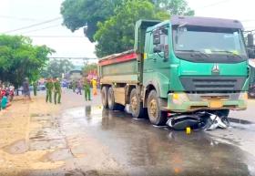  Qua ngã ba, người đàn ông bị xe ben cán tử vong 