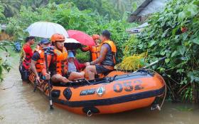 Philippines đóng cửa trường học, cơ quan chính phủ để ứng phó bão Trami